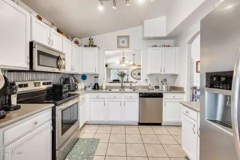 3024 S 64th Ave, Phoenix, AZ 85043 photo 4
