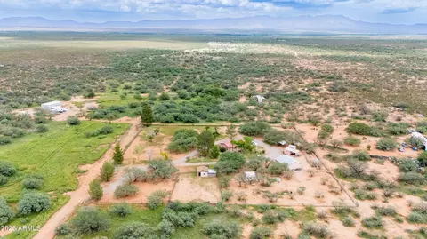 7826 E Lower Ranch Rd, Sierra Vista, AZ 85650