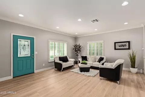 Living - 1002 E Medlock Dr, Phoenix, AZ 85014 photo 1 of 2