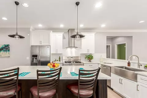 Kitchen - 1002 E Medlock Dr, Phoenix, AZ 85014 photo 4 of 4