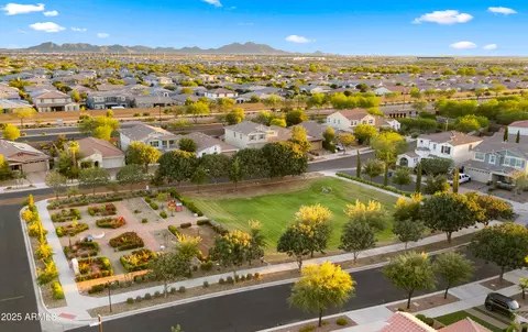 View/Area - 10362 E Sable Ave, Mesa, AZ 85212 photo 5 of 6