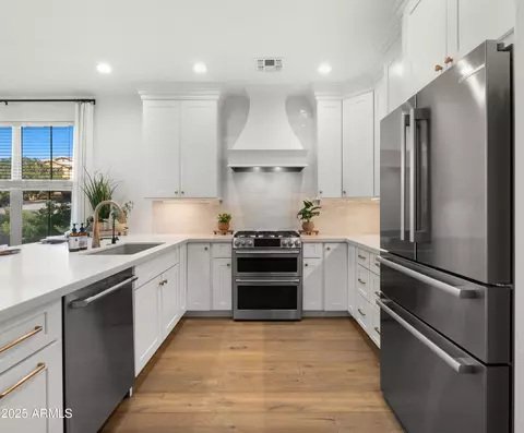 Kitchen - 10362 E Sable Ave, Mesa, AZ 85212 photo 1 of 2