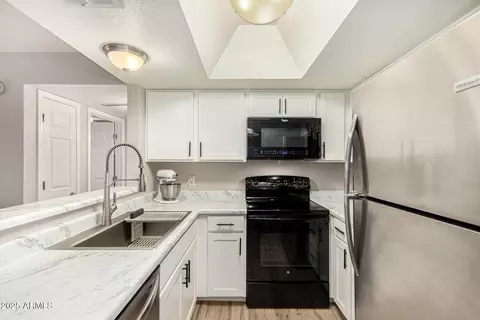 1720 E Thunderbird Rd #2001, Phoenix, AZ 85022 photo 5