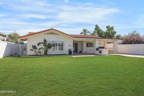 Exterior - 1708 E Solano Dr, Phoenix, AZ 85016 photo 5 of 14