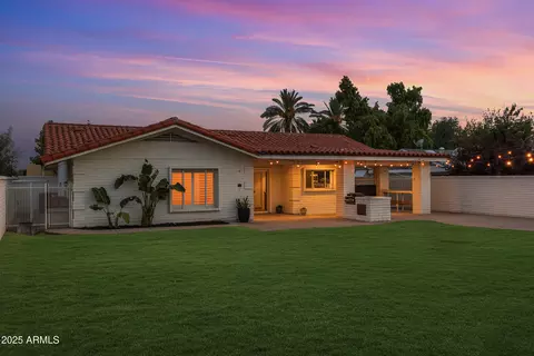 Exterior - 1708 E Solano Dr, Phoenix, AZ 85016 photo 4 of 14