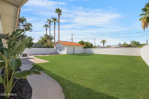 Exterior - 1708 E Solano Dr, Phoenix, AZ 85016 photo 3 of 14