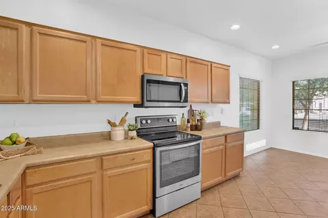 10154 E Kilarea Ave, Mesa, AZ 85209 photo 7