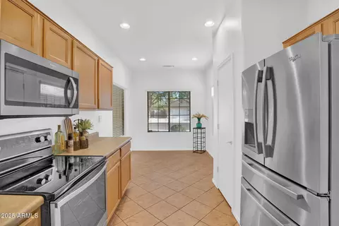 10154 E Kilarea Ave, Mesa, AZ 85209 photo 9