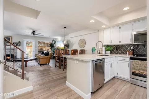 Kitchen - 815 E Grovers Ave #55, Phoenix, AZ 85022 photo 5 of 5