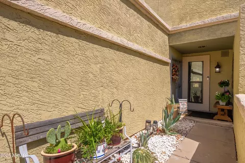 Exterior - 815 E Grovers Ave #55, Phoenix, AZ 85022 photo 2 of 7