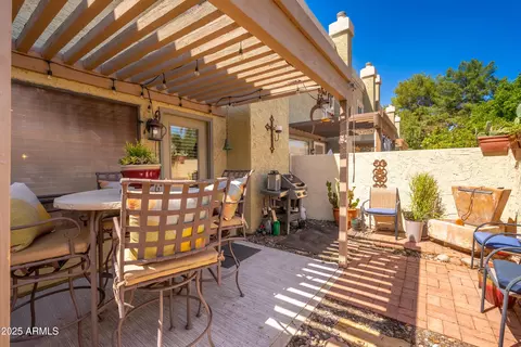 Exterior - 815 E Grovers Ave #55, Phoenix, AZ 85022 photo 6 of 7