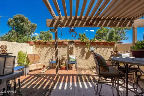 Exterior - 815 E Grovers Ave #55, Phoenix, AZ 85022 photo 3 of 7