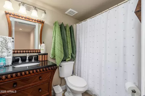 Bath - 815 E Grovers Ave #55, Phoenix, AZ 85022 photo 2 of 3