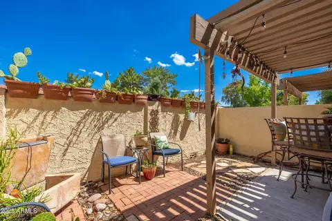 Exterior - 815 E Grovers Ave #55, Phoenix, AZ 85022 photo 4 of 7