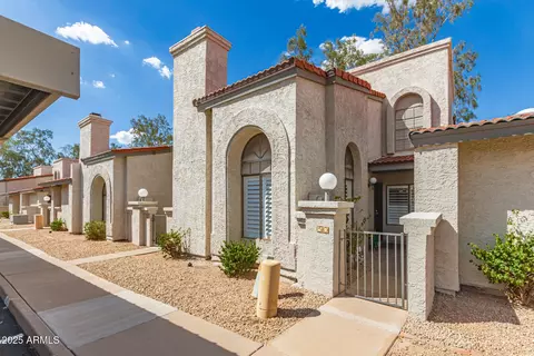 1718 S Longmore St #50, Mesa, AZ 85202