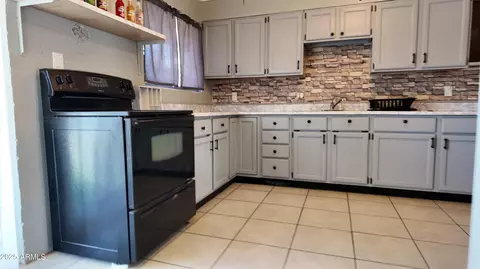 336 W Greenwich Rd, Kearny, AZ 85137