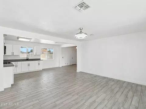 Living - 1420 E 2nd Ave, Mesa, AZ 85204 photo 3 of 4
