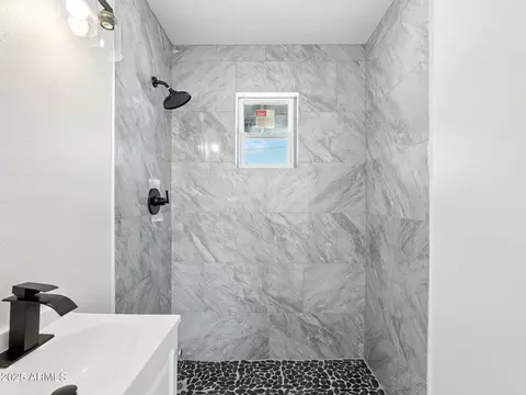 Bath - 1420 E 2nd Ave, Mesa, AZ 85204 photo 2 of 4