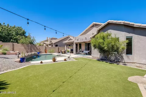 Exterior - 1819 E Valencia Dr, Phoenix, AZ 85042 photo 11 of 13