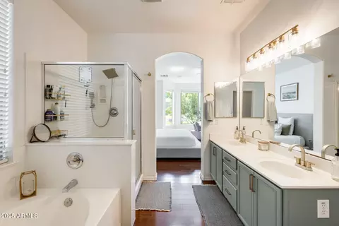 Bath - 1819 E Valencia Dr, Phoenix, AZ 85042 photo 5 of 6
