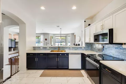 Kitchen - 1819 E Valencia Dr, Phoenix, AZ 85042 photo 3 of 5