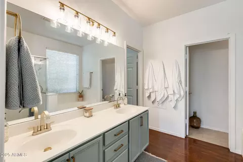 Bath - 1819 E Valencia Dr, Phoenix, AZ 85042 photo 2 of 6