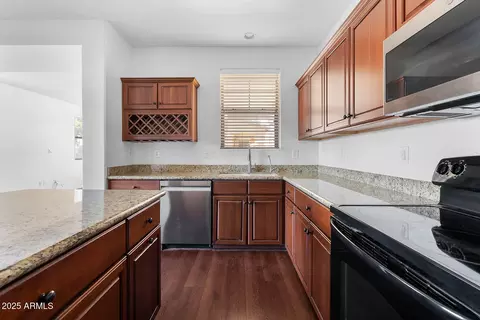 Kitchen - 2856 S Brett St, Gilbert, AZ 85295 photo 3 of 6