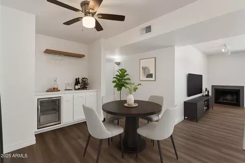 Dining - 5146 E Oak St #112, Phoenix, AZ 85008 photo 2 of 4