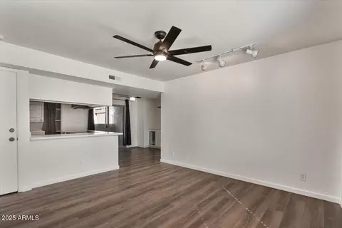 Living - 5146 E Oak St #112, Phoenix, AZ 85008 photo 4 of 4
