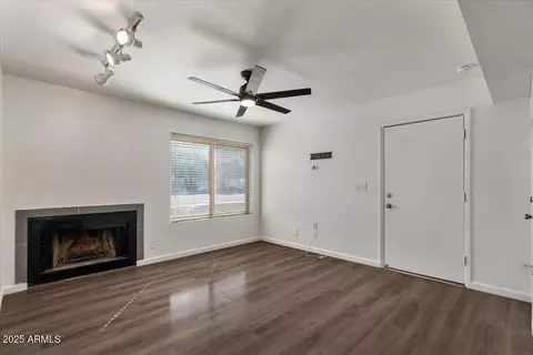 Living - 5146 E Oak St #112, Phoenix, AZ 85008 photo 1 of 4