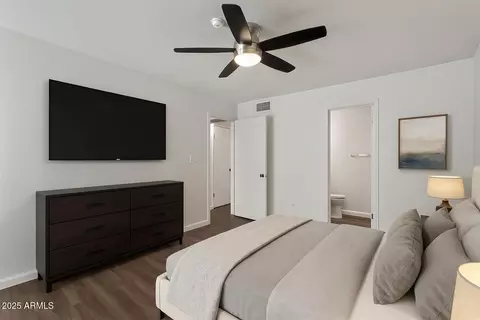 Bedroom - 5146 E Oak St #112, Phoenix, AZ 85008 photo 2 of 3