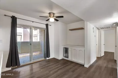 Dining - 5146 E Oak St #112, Phoenix, AZ 85008 photo 3 of 4