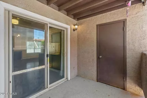 Exterior - 5146 E Oak St #112, Phoenix, AZ 85008 photo 4 of 6