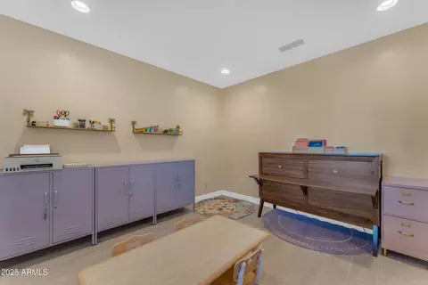 Other - 5939 E Abraham Ln, Phoenix, AZ 85054 photo 7 of 10