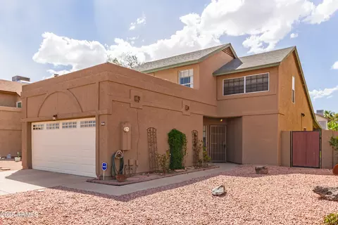 734 N Criss St, Chandler, AZ 85226