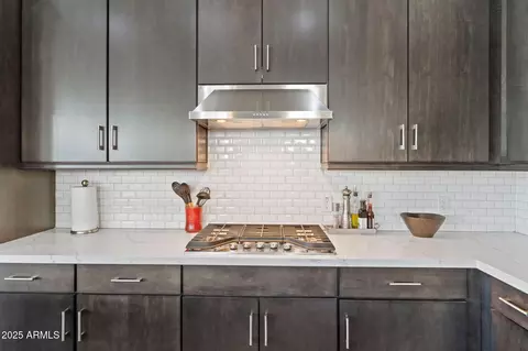 Kitchen - 1555 E Ocotillo Rd #16, Phoenix, AZ 85014 photo 4 of 6