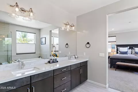 Bath - 1555 E Ocotillo Rd #16, Phoenix, AZ 85014 photo 6 of 6