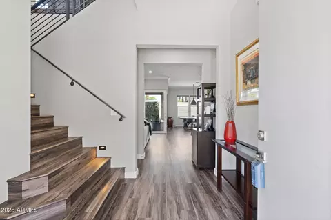 Entry Way - 1555 E Ocotillo Rd #16, Phoenix, AZ 85014 photo 1 of 8