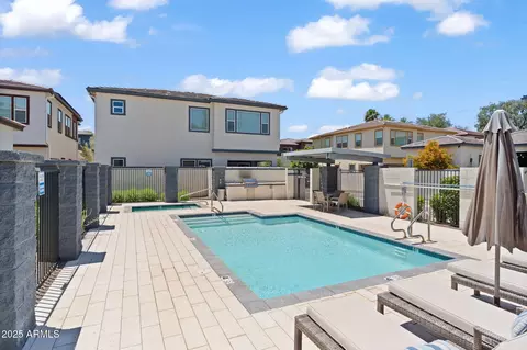 Exterior - 1555 E Ocotillo Rd #16, Phoenix, AZ 85014 photo 6 of 6