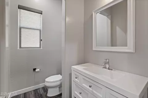 Bath - 1555 E Ocotillo Rd #16, Phoenix, AZ 85014 photo 1 of 6