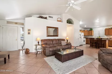 Living - 4222 E Rosemonte Dr, Phoenix, AZ 85050 photo 3 of 4