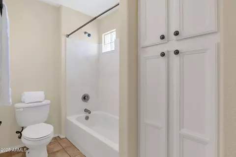 Bath - 4130 E Sundance Ave, Gilbert, AZ 85297 photo 5 of 5