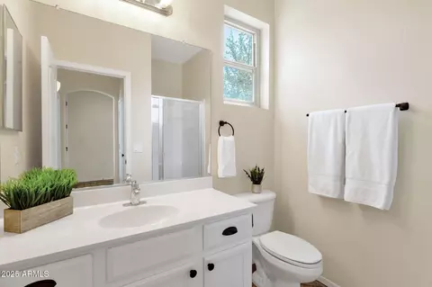 Bath - 4130 E Sundance Ave, Gilbert, AZ 85297 photo 1 of 5
