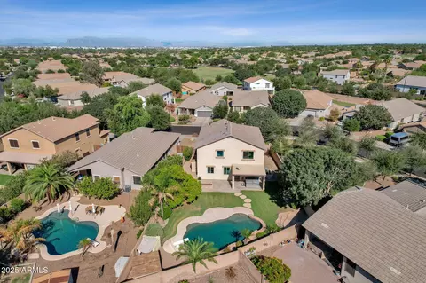 View/Area - 4130 E Sundance Ave, Gilbert, AZ 85297 photo 2 of 18