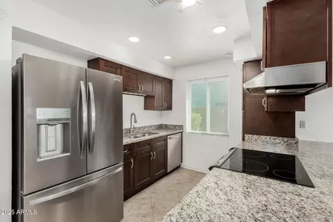 Kitchen - 123 E Continental Dr, Tempe, AZ 85288 photo 2 of 4