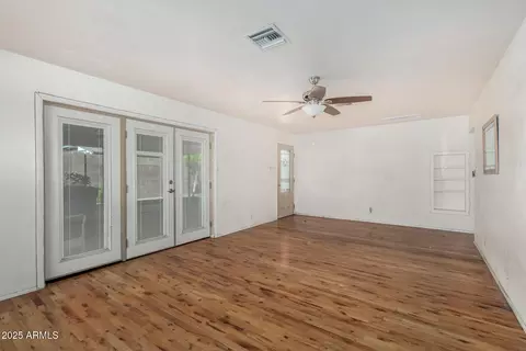 Living - 123 E Continental Dr, Tempe, AZ 85288 photo 4 of 4