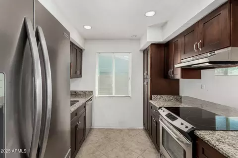 Kitchen - 123 E Continental Dr, Tempe, AZ 85288 photo 3 of 4