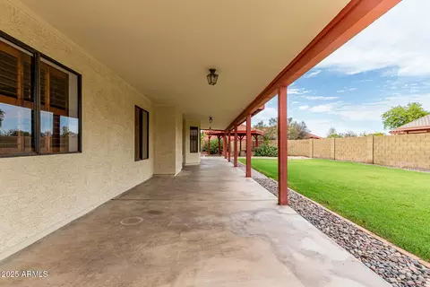 Exterior - 548 E Hope Cir, Mesa, AZ 85203 photo 5 of 10
