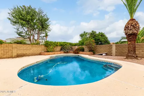 Exterior - 548 E Hope Cir, Mesa, AZ 85203 photo 8 of 10
