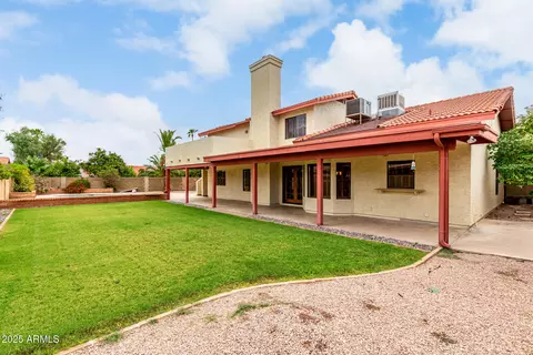 Exterior - 548 E Hope Cir, Mesa, AZ 85203 photo 6 of 10